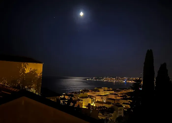 Апартаменты Marcel Ментона